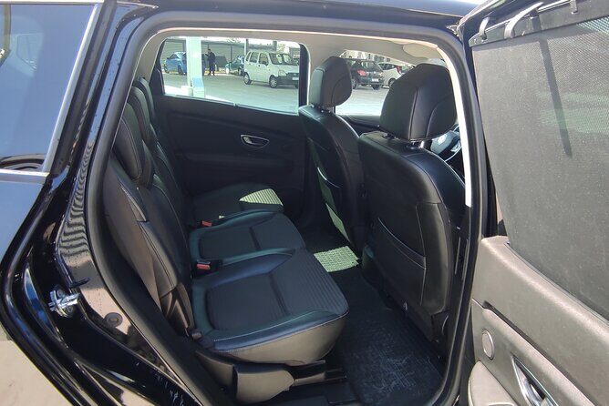 Private Transfer Between Athens Airport & Piraeus Port - Meeting Points & Operating Hours