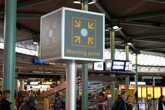 Private Transfer from Amsterdam Airport Schiphol to The Hague - In-Depth: Why This Transfer Stands Out