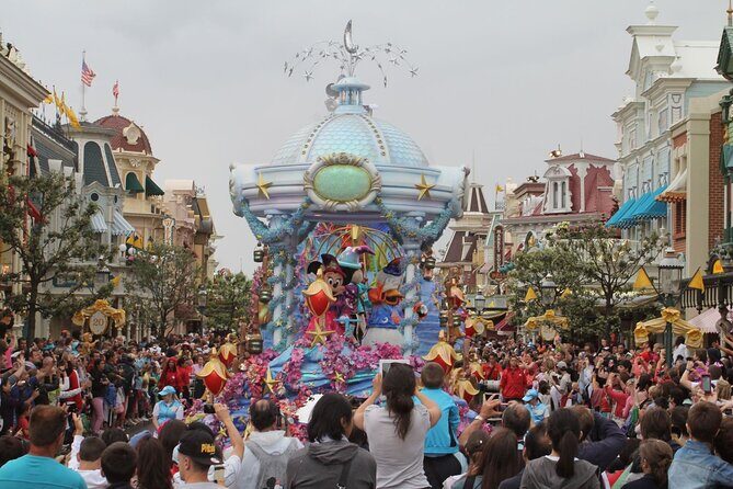 Private transfer from Paris to Disneyland - In-Depth Look at the Private Transfer from Paris to Disneyland®