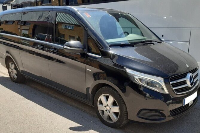 Private Transfer from San Sebastian Airport to Biarritz city - Key Points