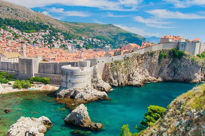 Private Transfer from Split to Zadar Airport (ZAD) - The Vehicle Options: Comfort and Convenience