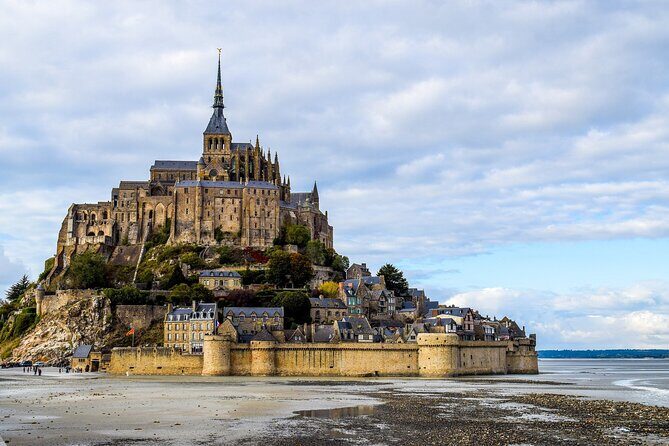Private transport from Paris to Mont-Saint-Michel - Frequently Asked Questions