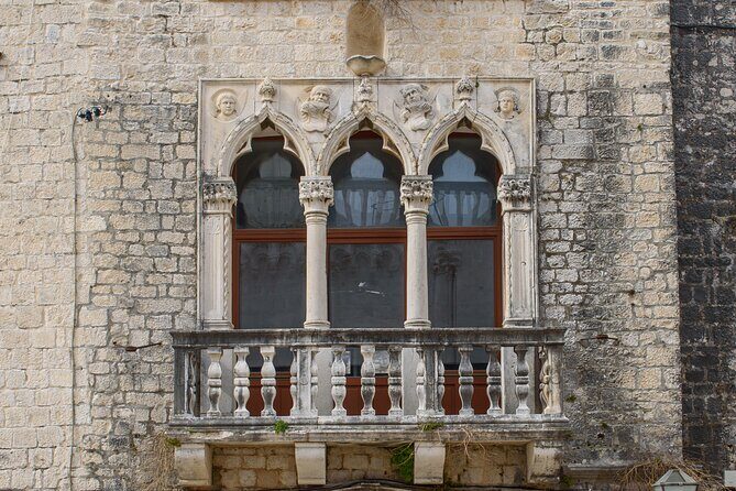 Private Trogir walking tour & Katela wine tasting  from Split - The Charm of Kastela & the Winery Experience