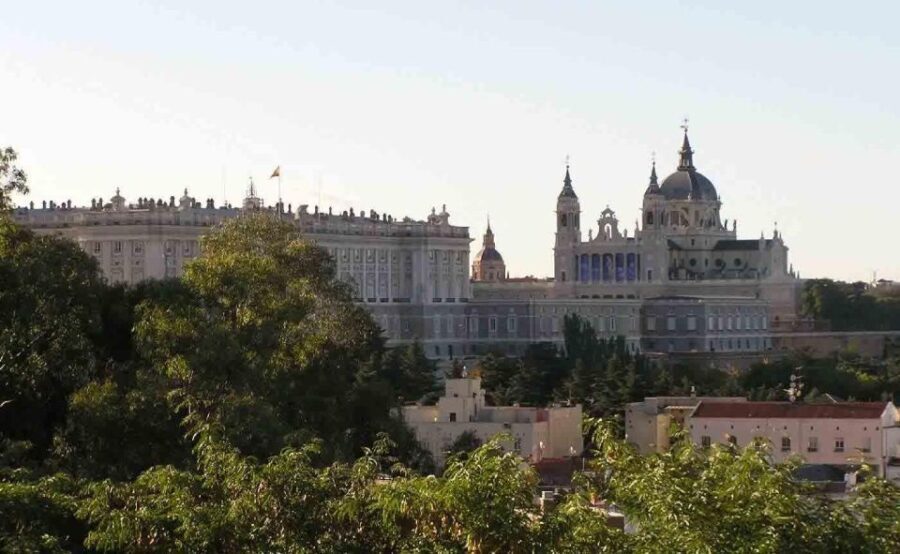 Private Visit to the Royal Palace and Walking Tour of Madrid - Why This Tour Offers Great Value