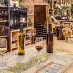 PRIVATE Walking Tour with Lunch and Wine Tasting by a Sommelier - A Close Look at the Experience