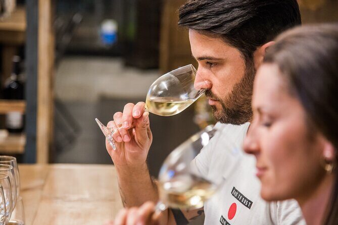Private Wine Tasting in Barcelona Gothic Quarter - The Sum Up