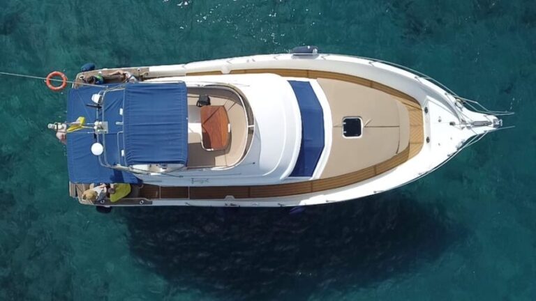Puerto Colon : Shared/private boat trip with snack & Drinks - Why This Tour Stands Out