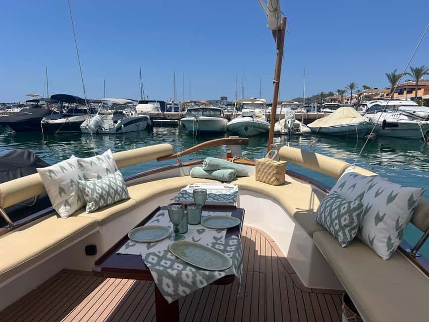 Puerto Portals: 100% electric Mallorcan boat tour with professional skipper - Considering the Price and Value