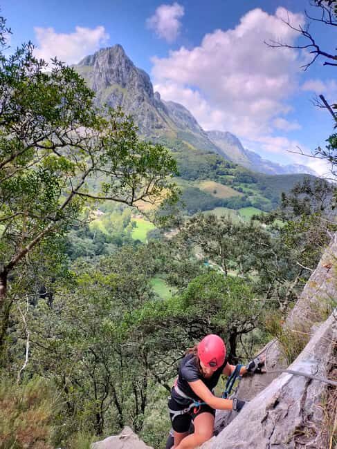 RAMALES DE LA VICTORIA, CANTABRIA: VIA FERRATA OF CALIZ, INITIATION - What to Expect from the Via Ferrata of Caliz in Cantabria