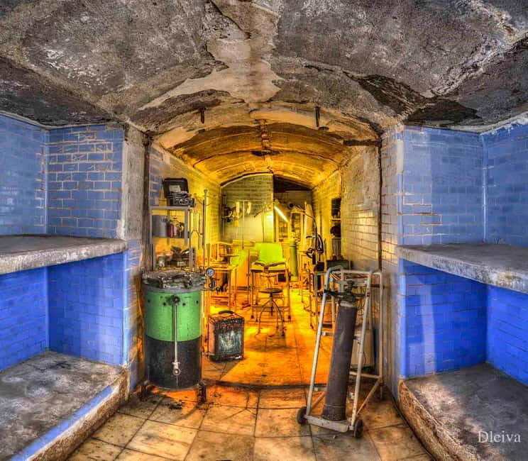 Refugios de la Guerra Civil: Un espacio de paz - A detailed exploration of the Civil War shelters in Almería