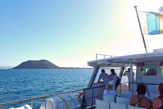 Return Ferry to Lobos Island from Corralejo, Fuerteventura - A Practical Guide to the Lobos Island Ferry Experience