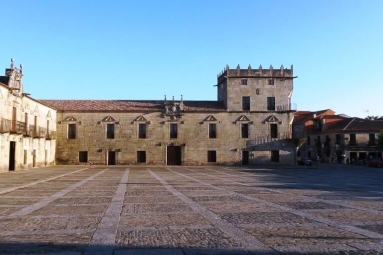 Rías Baixas: Guided Day Tour from Santiago with Boat Ride - Exploring the Itinerary in Detail