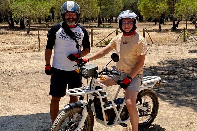 Ride the Day Away: Easy & Affordable Electric Motor Bike Rentals - Exploring the Algarve on Electric Bikes