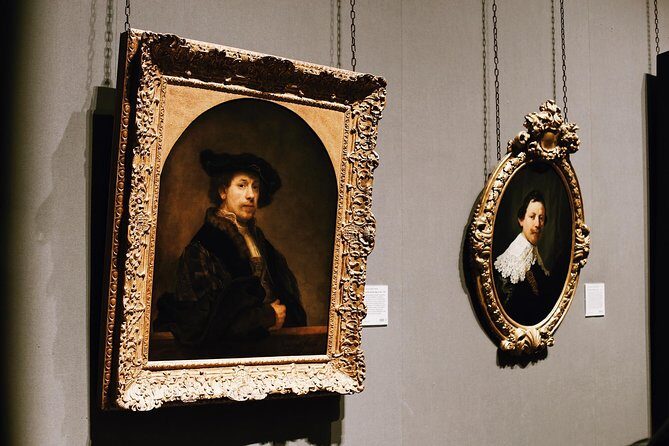Rijksmuseum w/ Entry Ticket & Amsterdam City Center - Guided Tour - Walking Through Amsterdam’s Historic Heart