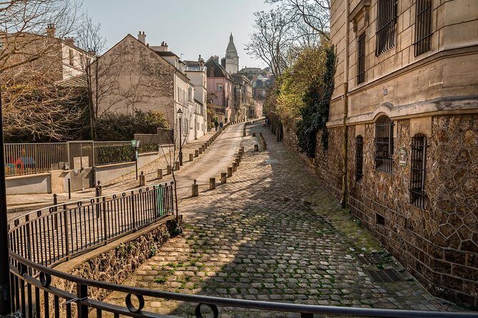 Romantic Montmartre: Paris Lost Lovers Exploration Game and Tour - A Detailed Breakdown of the Itinerary