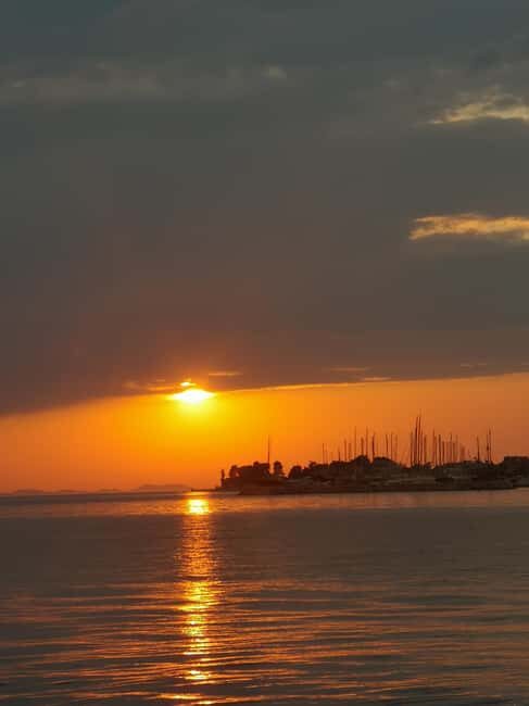 Romantic Sunset tour around Zadar with Drinks - Drinks and Comfort