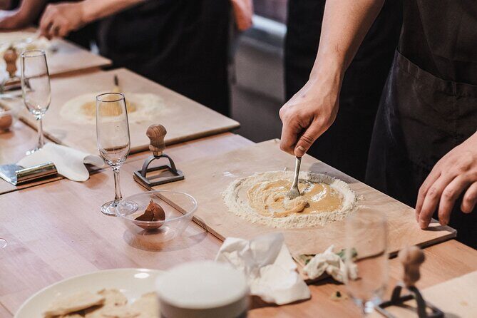 Rome Pasta-Making Class: Cook, Dine & Drink Wine With Local Chef - Why This Tour Stands Out