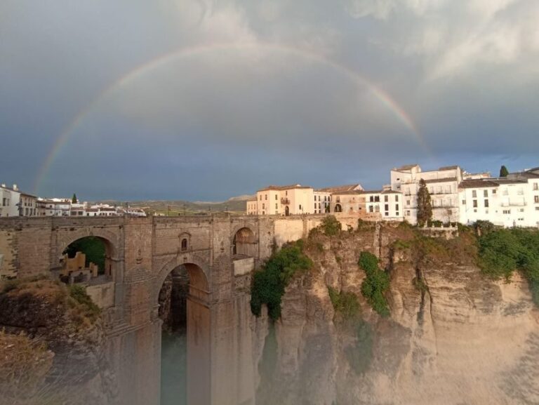 Ronda: Guided Walking Tour with English or Spanish Guide - Exploring Ronda in Detail