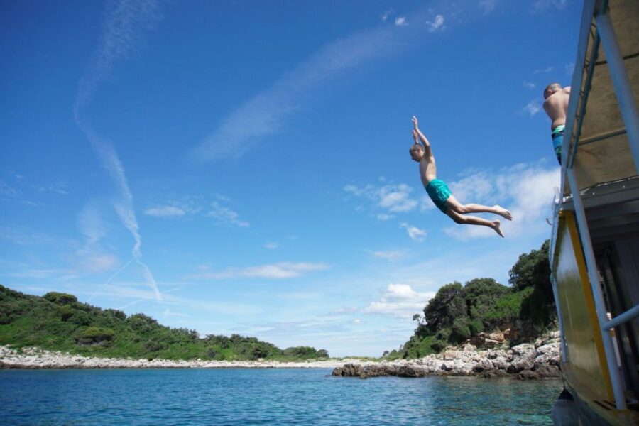 Rovinj Islands Boat Tour with Swimming