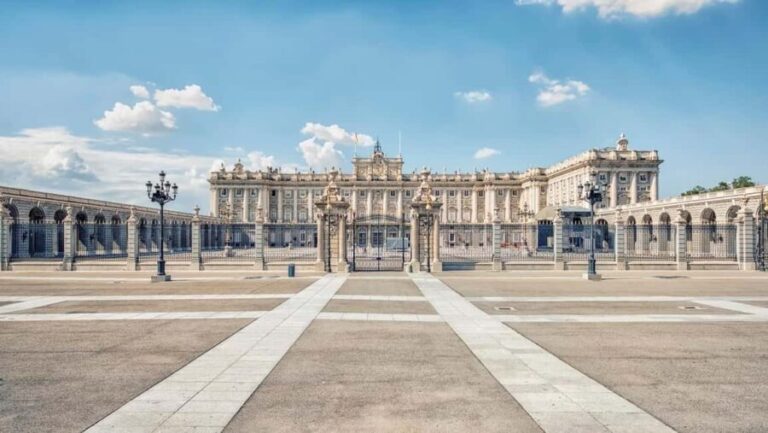 Royal Madrid Private Walking Tour: Palaces & Plazas - Why This Tour Offers Great Value