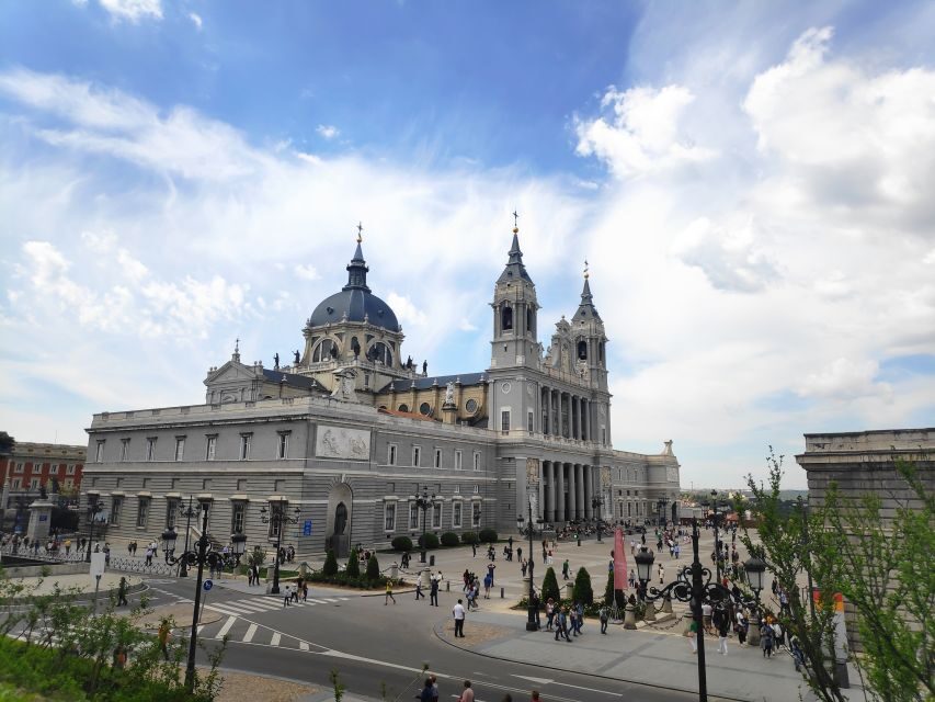 Royal Palace and Cathedral of Almudena Madrid Guided Tour - Why This Tour Offers Good Value for Your Money