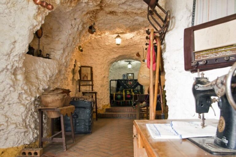 Sacromonte Caves Museum Admission Ticket - Who Will Love This Experience?