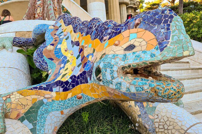 Sagrada Familia and Park Guell Guided Tour with Transport - Practical Considerations