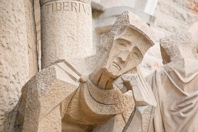 Sagrada Familia Evening Private Tour with Expert Guide - Who Will Love This Tour?