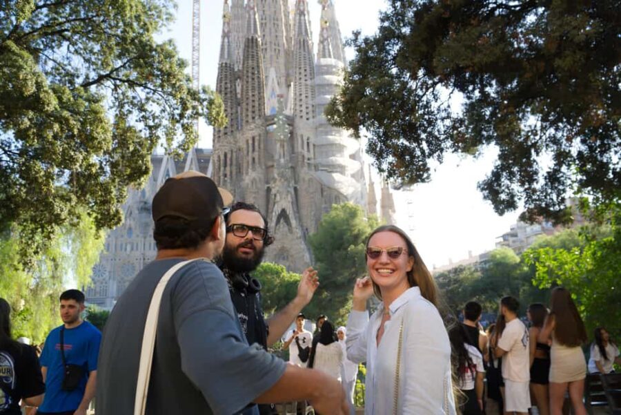 Sagrada Família & More: Barcelona Tour + Candy Tasting - The Practicalities of the Tour