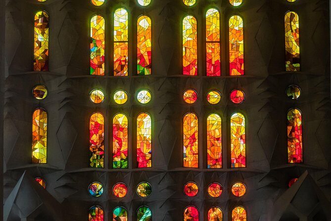 Sagrada Familia Private Tour in Barcelona - Exploring Barcelona’s Most Famous Landmark in Depth