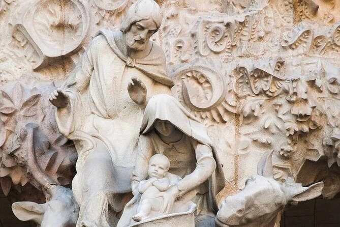 Sagrada Familia Private Tour with Expert Guide - Who Should Book This Tour?