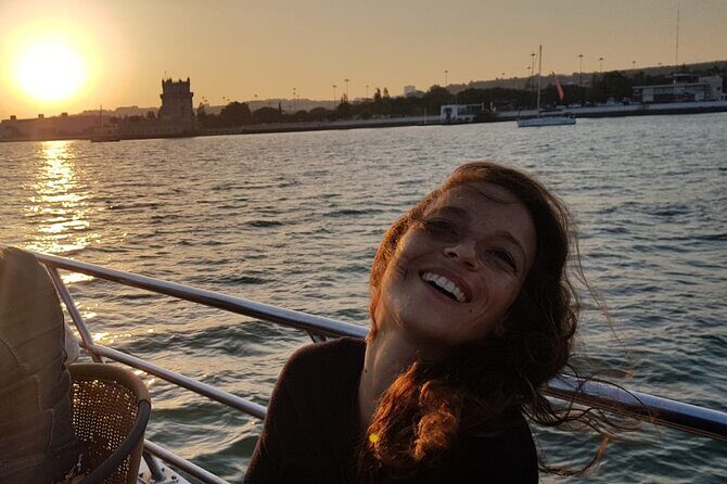 Sailboat Sunset Group Tour in Lisbon with welcome drink - FAQ