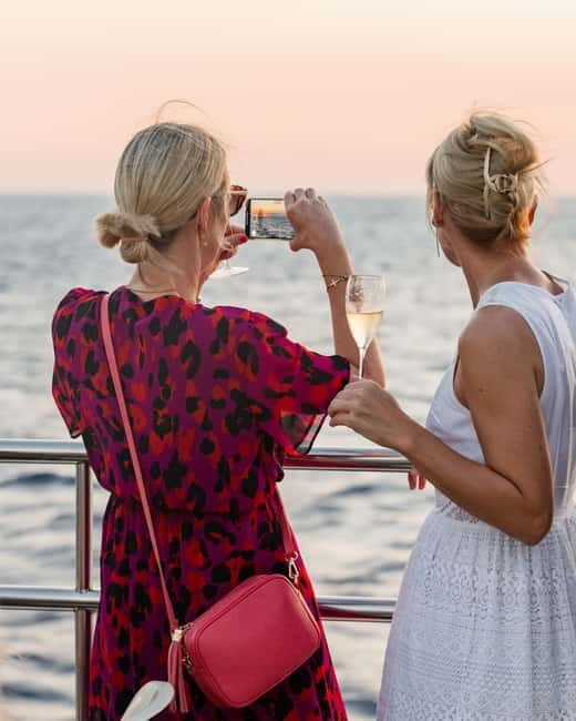 San Antonio: Sunset Boat Tour with Live Music & Drinks - A Closer Look at the Sunset Boat Tour Experience