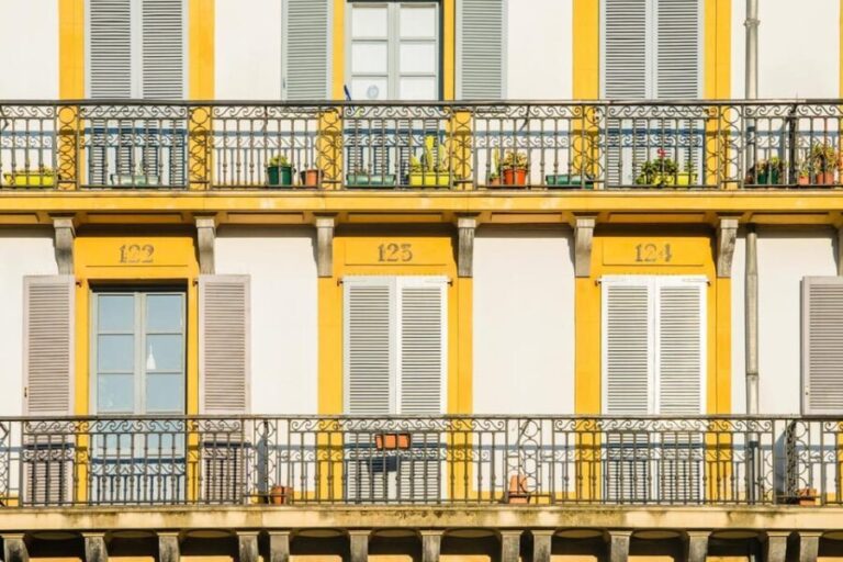 San Sebastian: Insta-Perfect Walk with a Local - Exploring San Sebastian in 1.5 Hours