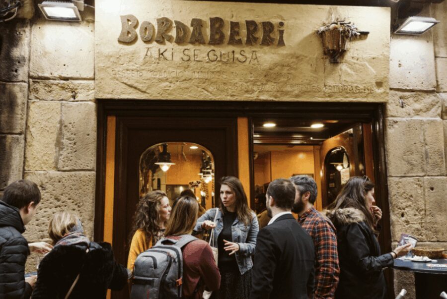 San Sebastian: Pintxos and Wine Tour with 5 Tastings - The Itinerary Breakdown