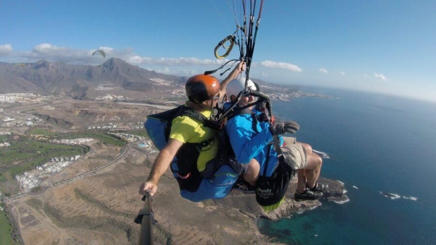 Santa Cruz de Tenerife: Performance Flight Experience - An In-Depth Look at the Santa Cruz de Tenerife Performance Flight Experience