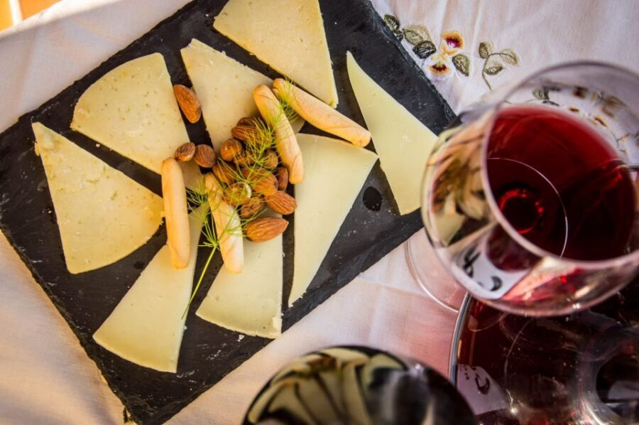 Santiago de Compostela: Cheese and Wine Tasting Experience - Final Thoughts: Is It Worth It?