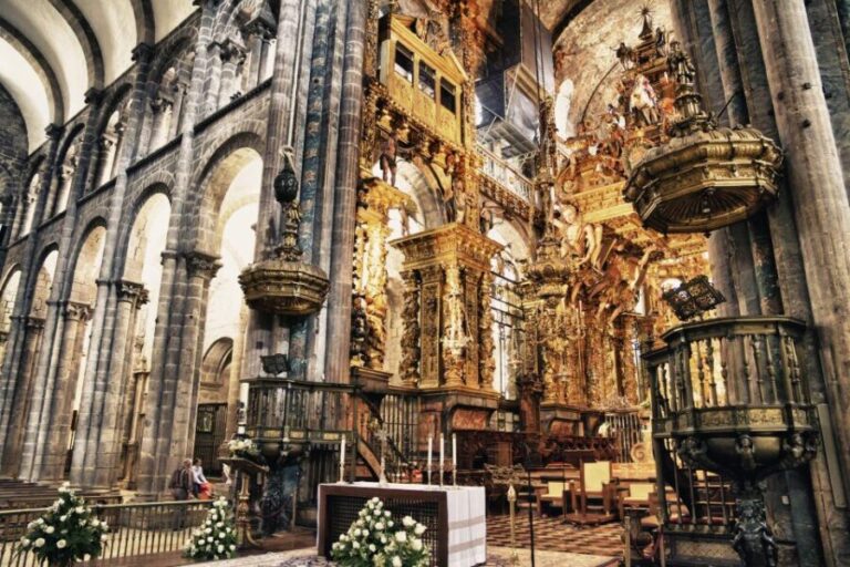 Santiago de Compostela: Private Tour - The Value of a Private Guide and Transportation
