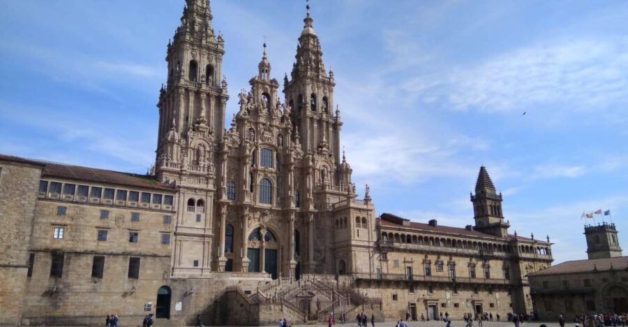 Santiago de Compostela & Valença - Private tour from Porto - The Itinerary in Detail