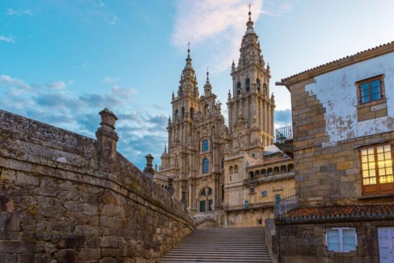 Santiago: Historic Walking Tour and Highlights - What to Expect: Practical Details