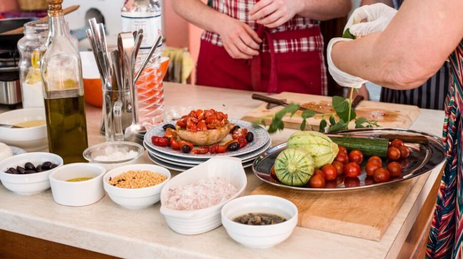 Santorini: Cooking Class and Easy Hike - The Cooking Experience: Taste of Greece