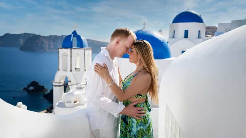 Santorini Photographer SPECIAL SUMMER OFFER (skip the line) - In-Depth Review: What to Expect from Your Santorini Photoshoot