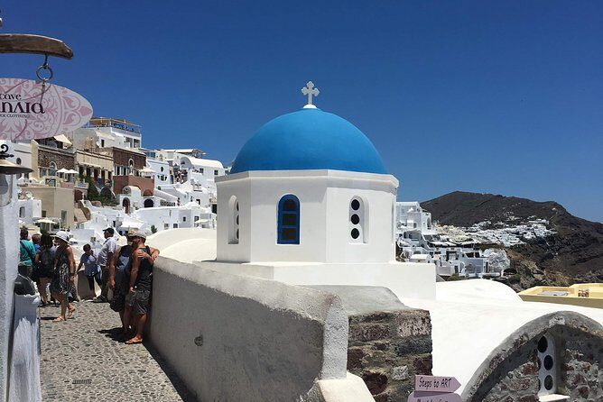 Santorini: Private Tour in the Picturesque Village of Oia - The Itinerary: What You’ll See and Do