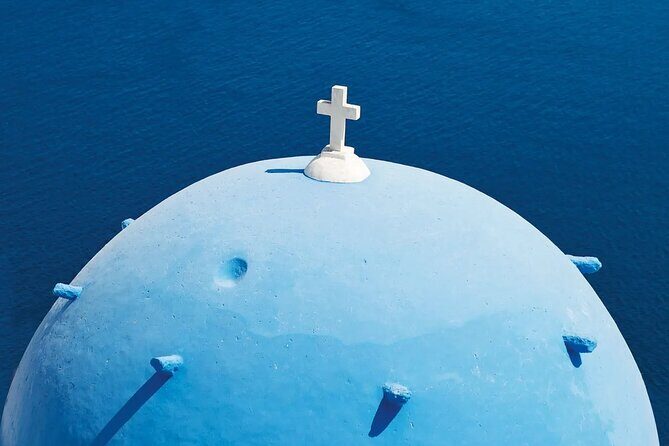 Santorini Private Transfers | Airport, Port & Beyond - Who Should Consider This Service?