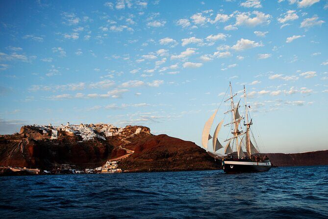 Santorini Sunset Dinner Cruise Including Nea Kameni Visit - The Experience from Travelers: Authentic Perspectives
