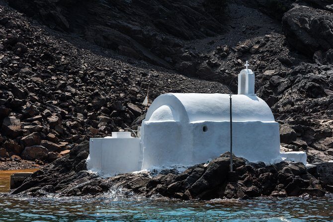 Santorini Volcano and Hot Springs Cruise Tour from Fira Old Port - FAQ