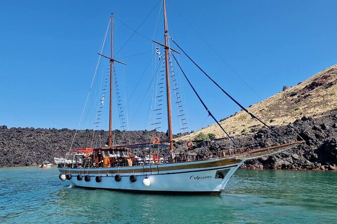 Santorini - Volcano and Hot springs - A Deep Dive into the Santorini Volcano and Hot Springs Tour