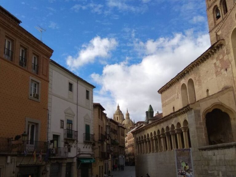 Segovia: Guided Walking Tour with Alcázar Entry - A Deep Dive into the Segovia Experience
