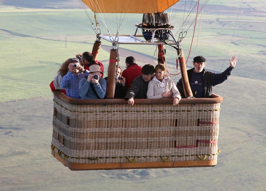 Segovia: Hot Air Balloon flight with Optional Transfer - Who Should Consider This Tour?