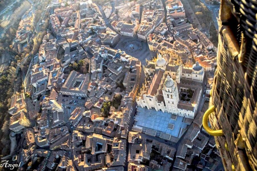 Segovia: Hot Air Balloon Flight with Picnic and Cava - In-Depth Breakdown of the Itinerary
